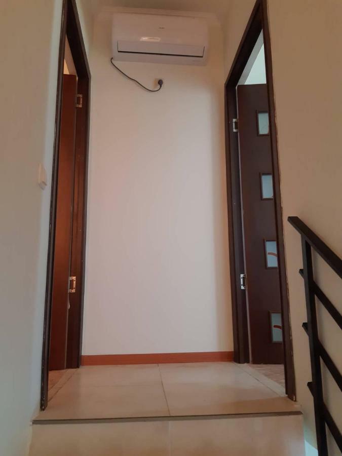 Twin Cottages อูเรคี ภายนอก รูปภาพ